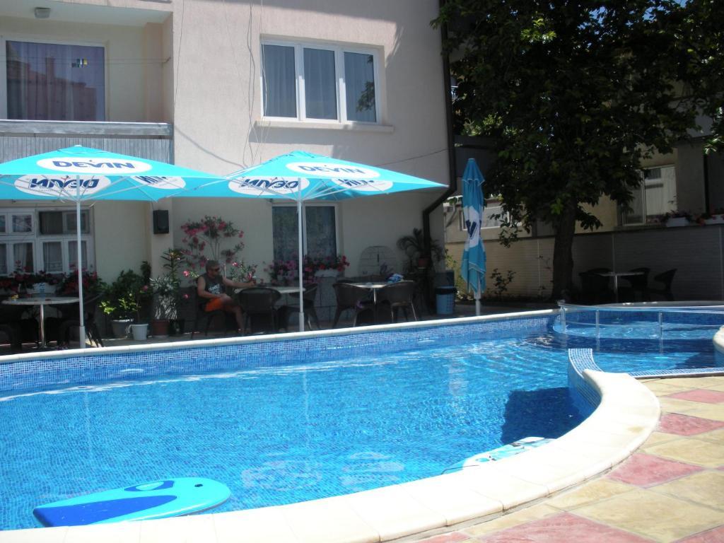 Peshev Family Hotel Nesebar Exterior photo